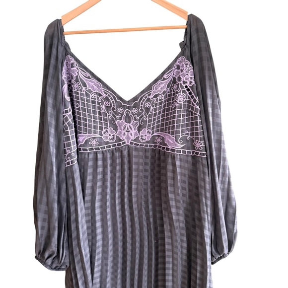 ASOS DESIGN embroidered bust pleated midi dress long sleeve in dark grey 26 - Picture 7 of 14